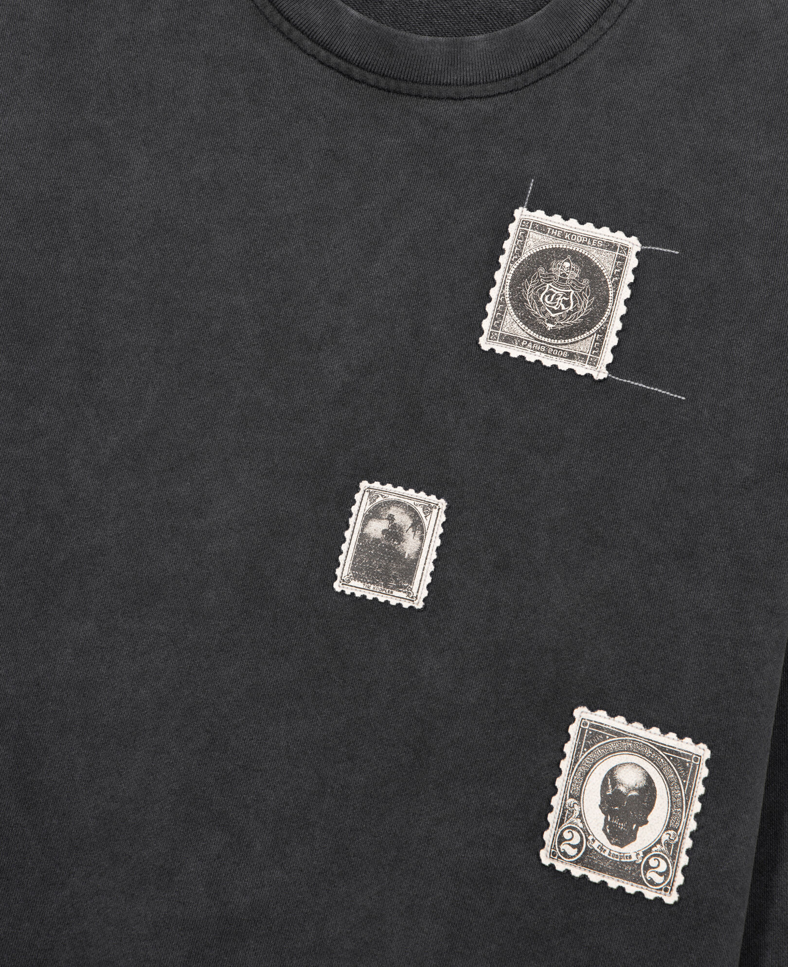 The Kooples HOMME BLACK WASHED sweatshirt avec patchs noir
