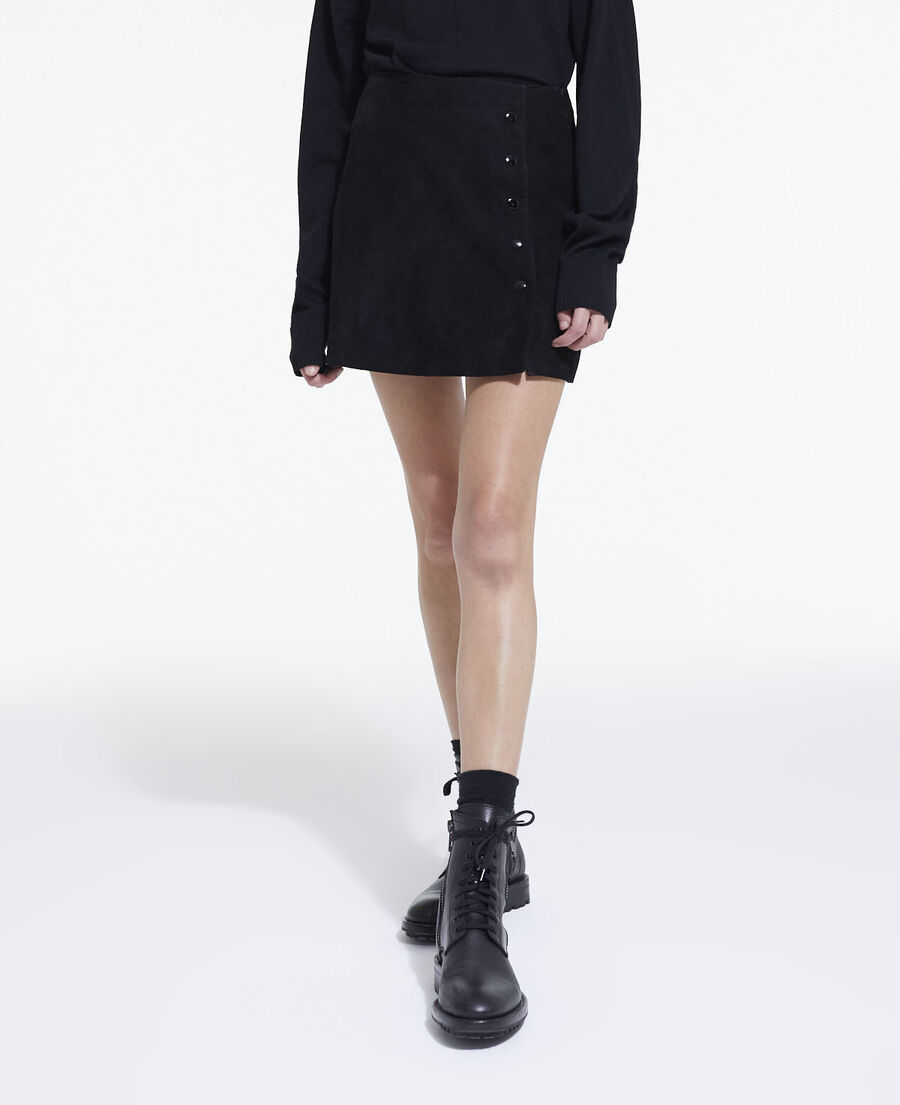 short black leather skirt