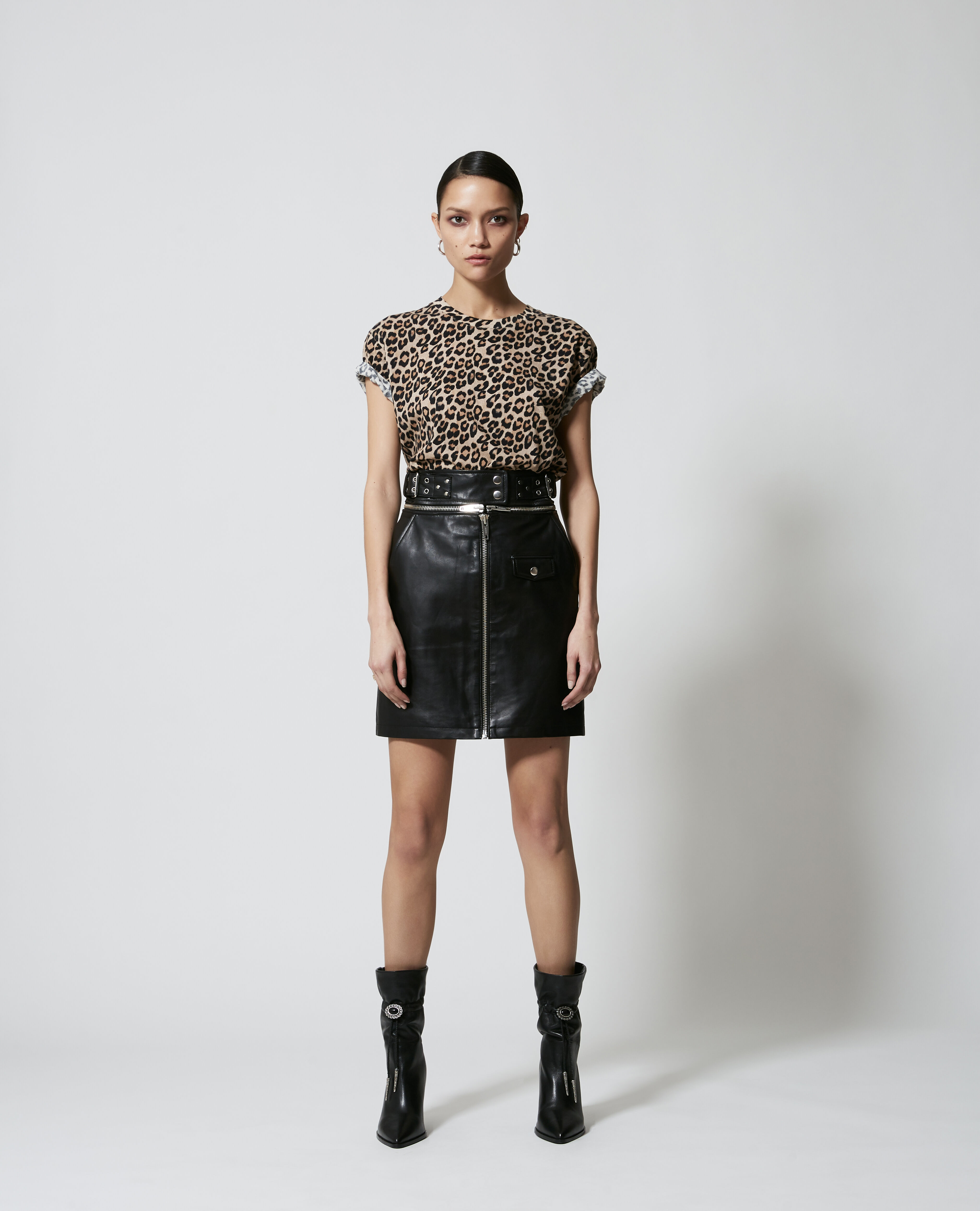 Zipped black leather miniskirt with belt The Kooples