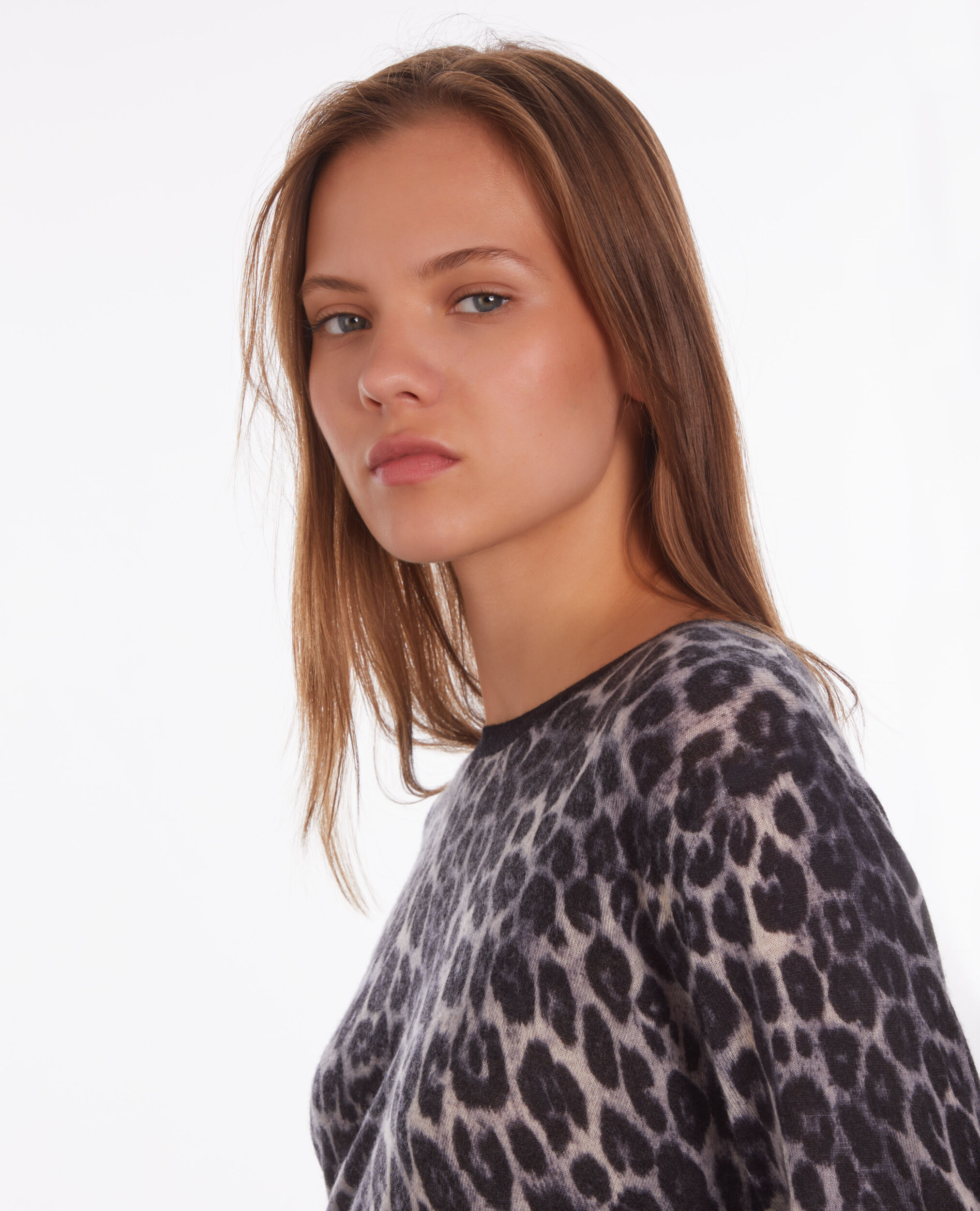 Pull imprimé en cachemire, BLACK WHITE LEOPARD, hi-res image number null