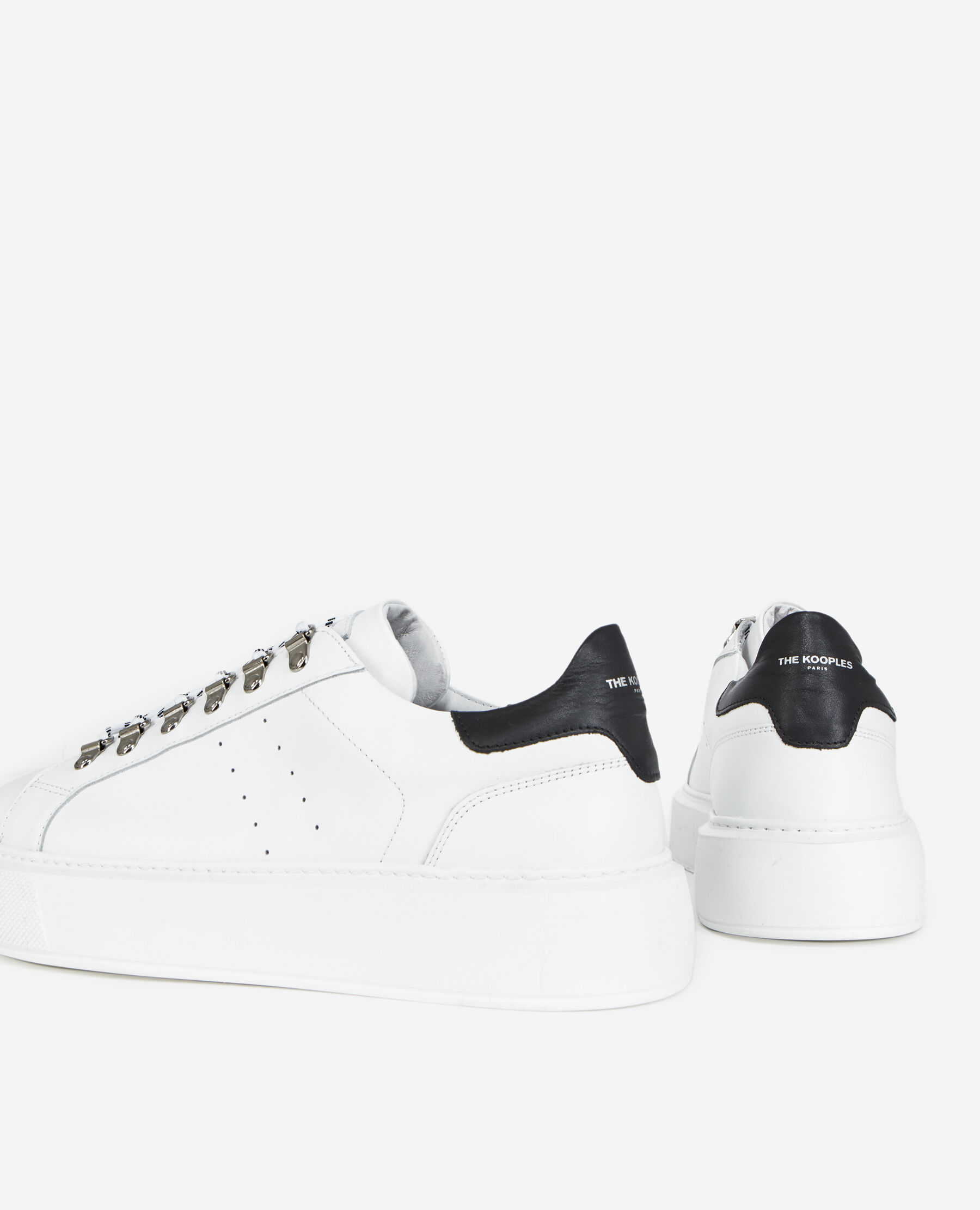 Baskets compensees blanches cuir a illets