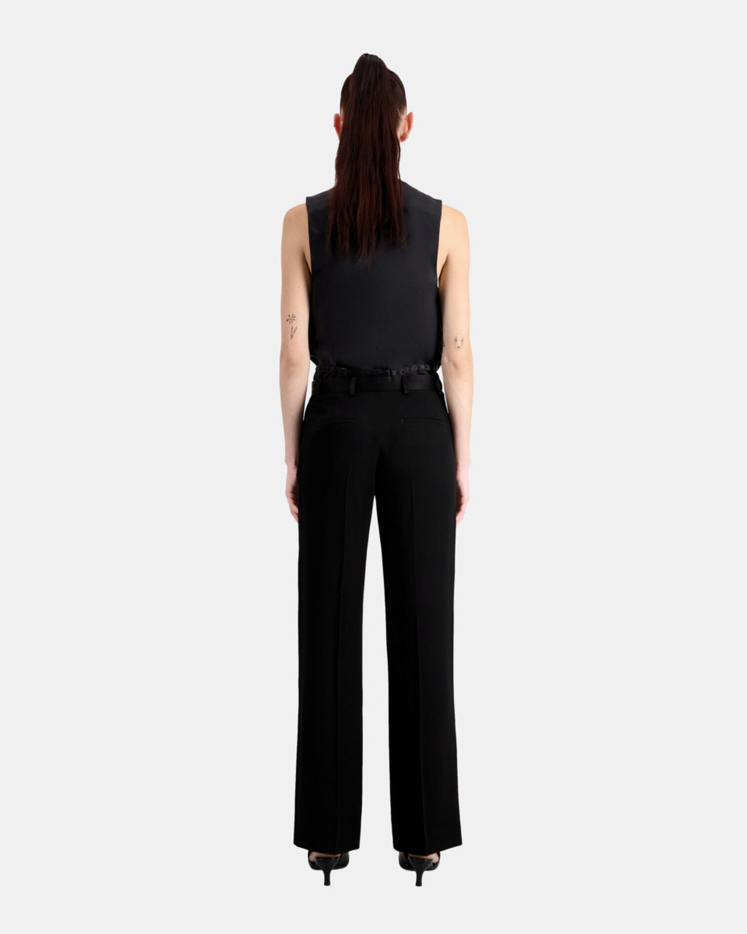 Schwarze Anzughose aus Krepp, BLACK, hi-res image number null