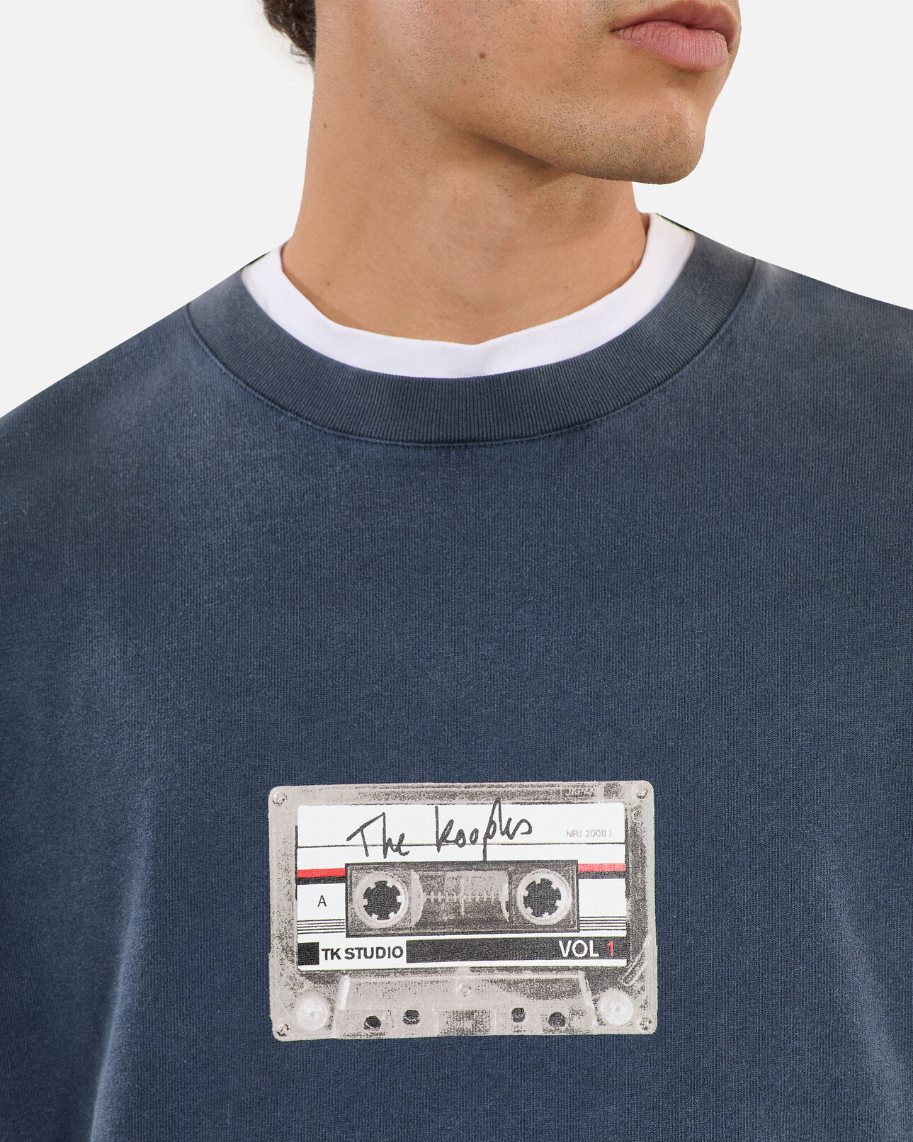The Kooples HERREN CARBONE karbonblaues t-shirt mit siebdruck