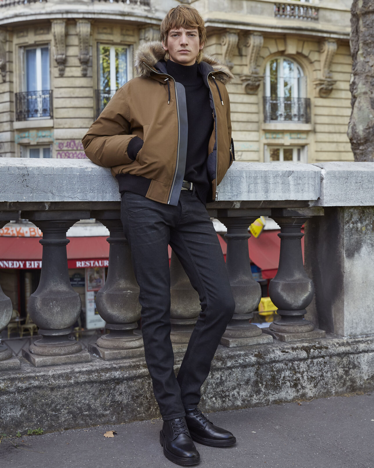 The Kooples HOMBRE CAMEL chaqueta corta de nailon de plumón de camello con capucha