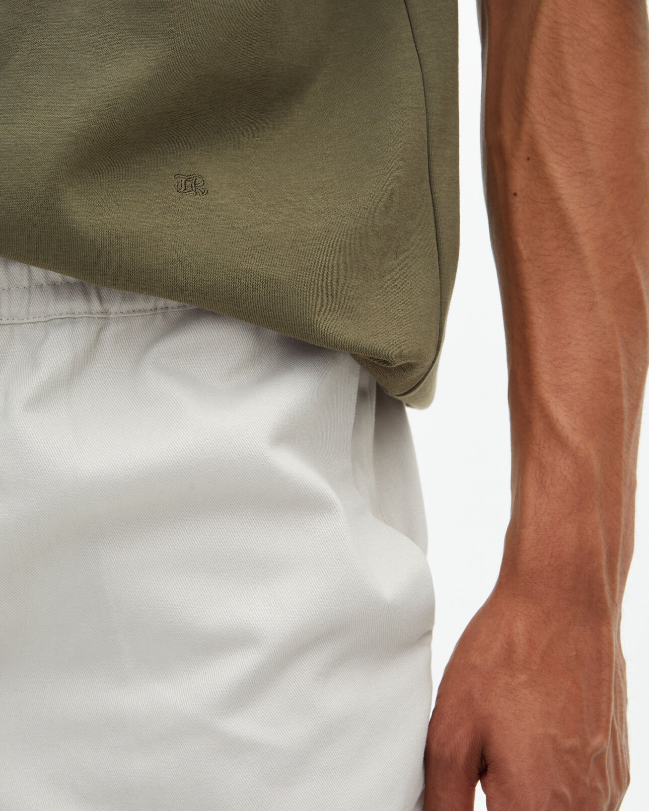 The Kooples HERREN KAKI weites, einfarbiges t-shirt in khaki