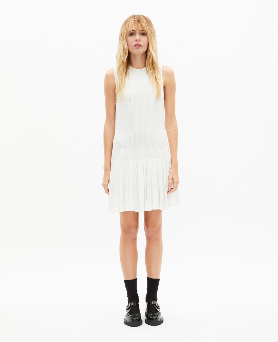 The Kooples DAMEN LIGHT BEIGE kurzes kleid aus plissierter maschenware in ecru