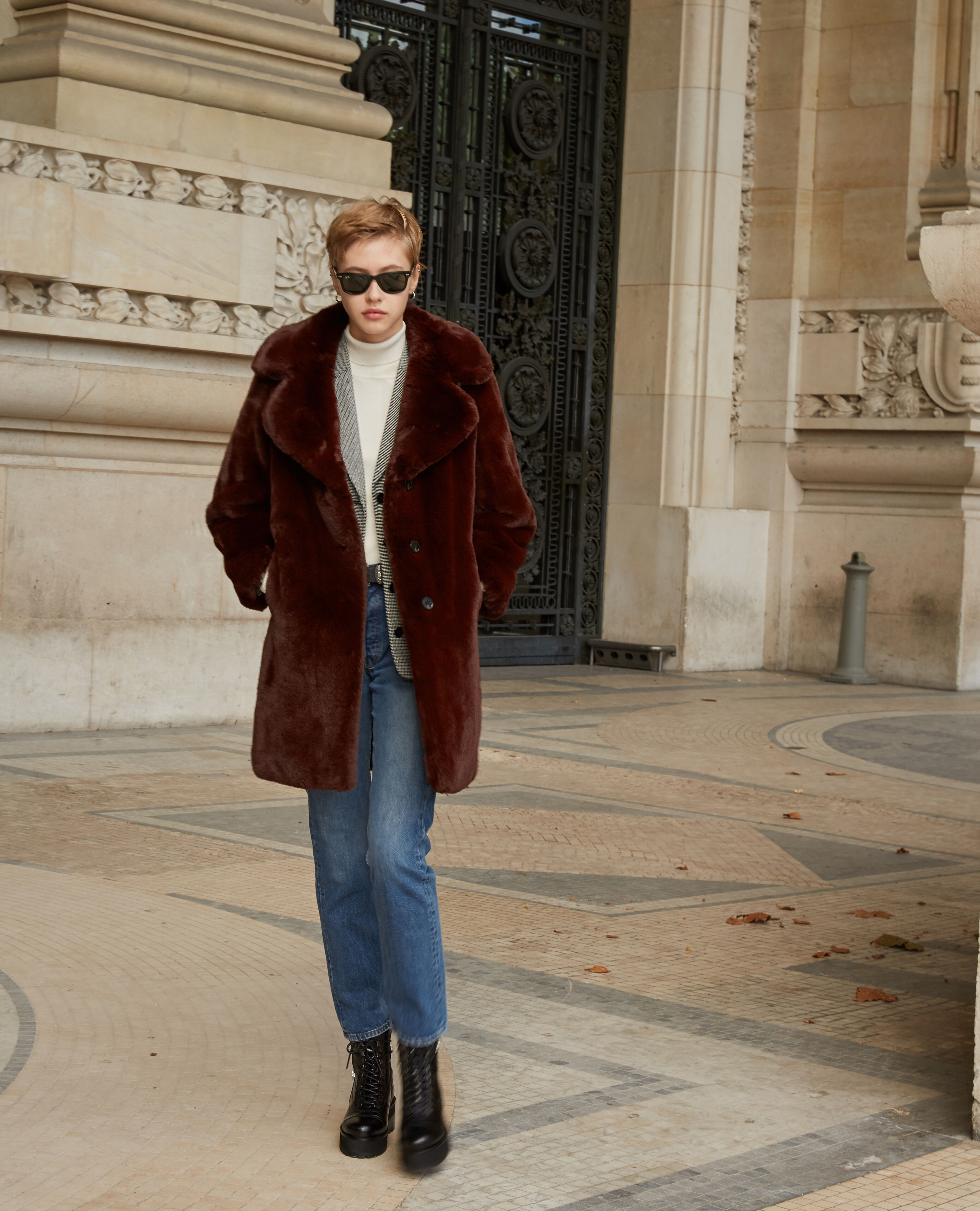 Manteau fausse fourrure marron long