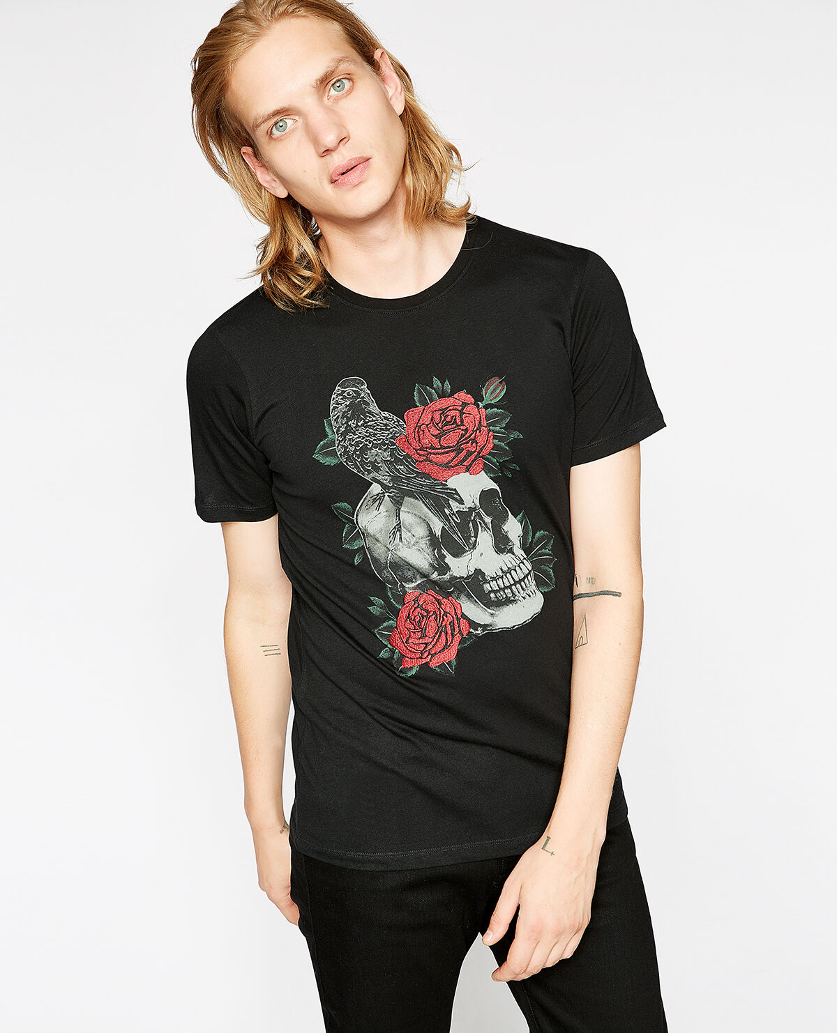 Skull and outlet rose shirt