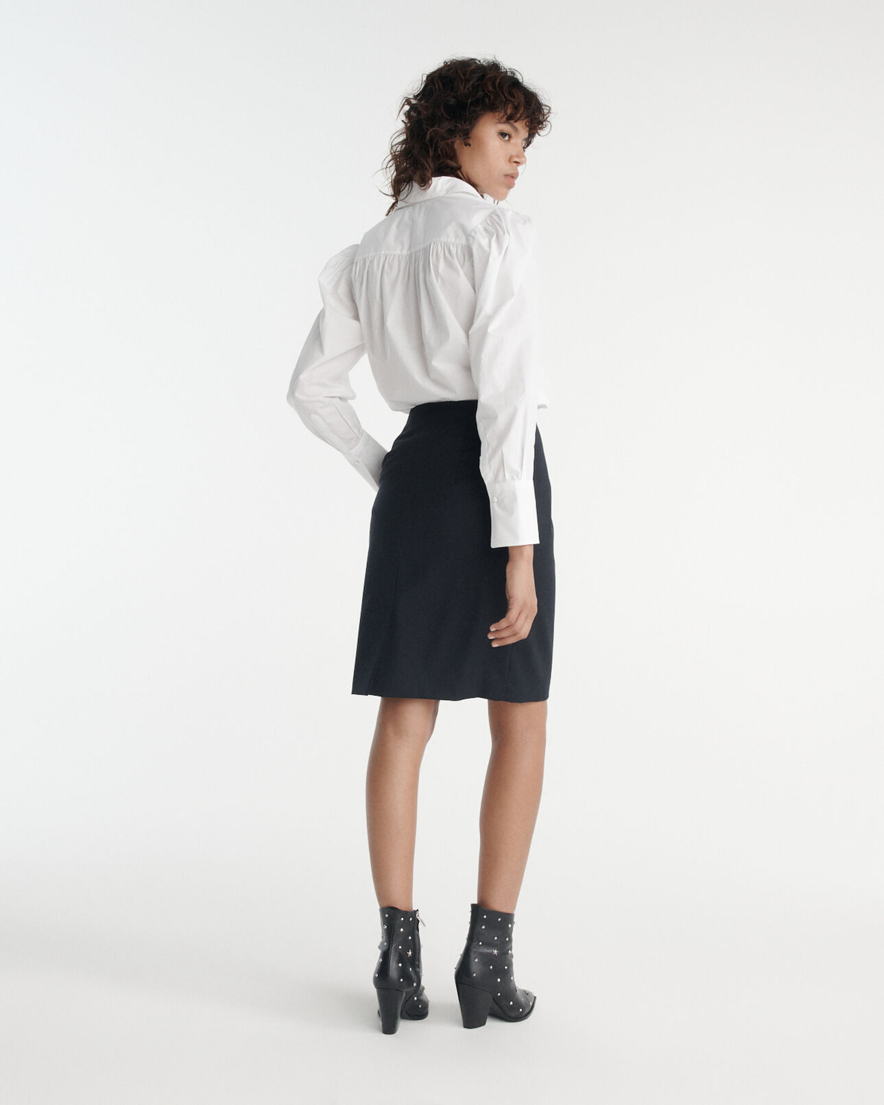 The Kooples FEMME WHITE chemise blanche fluide à plis épaule