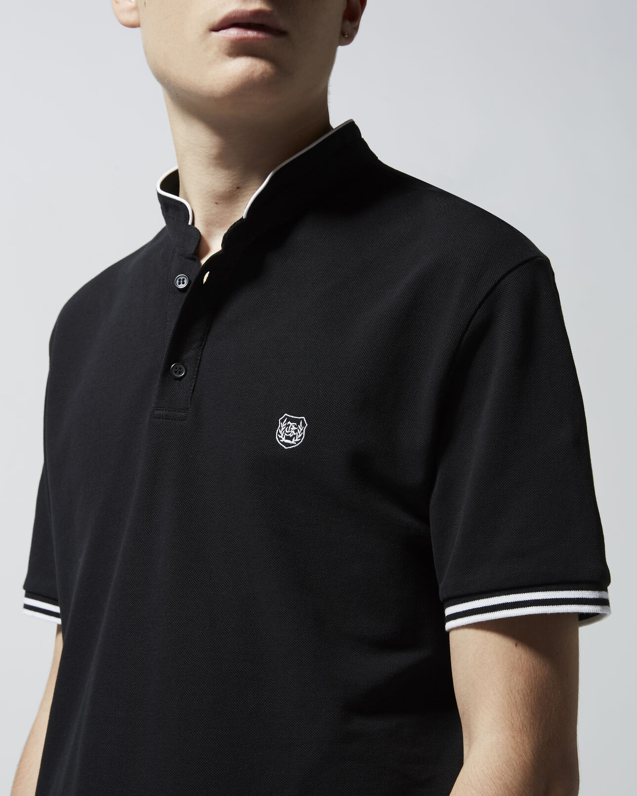 The Kooples MEN BLACK / WHITE slim black cotton polo shirt w/officer collar