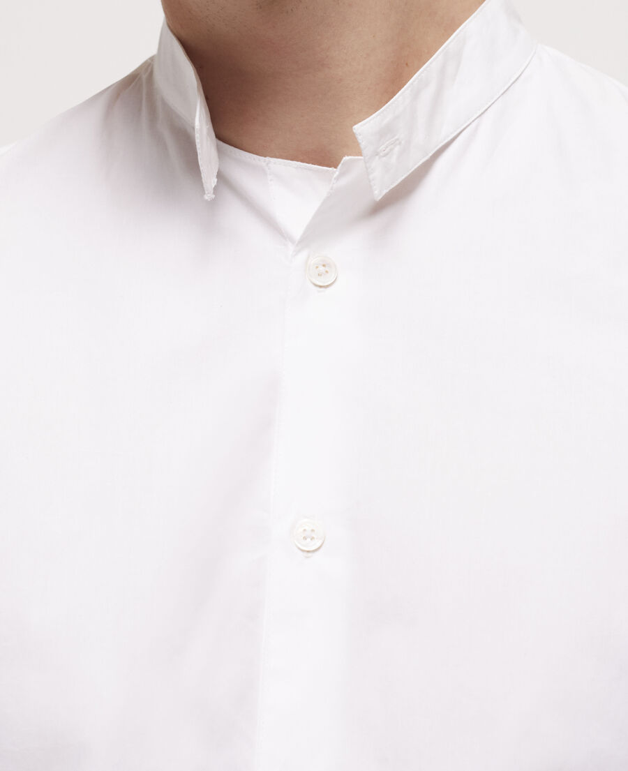 camisa slim blanca con cuello mao