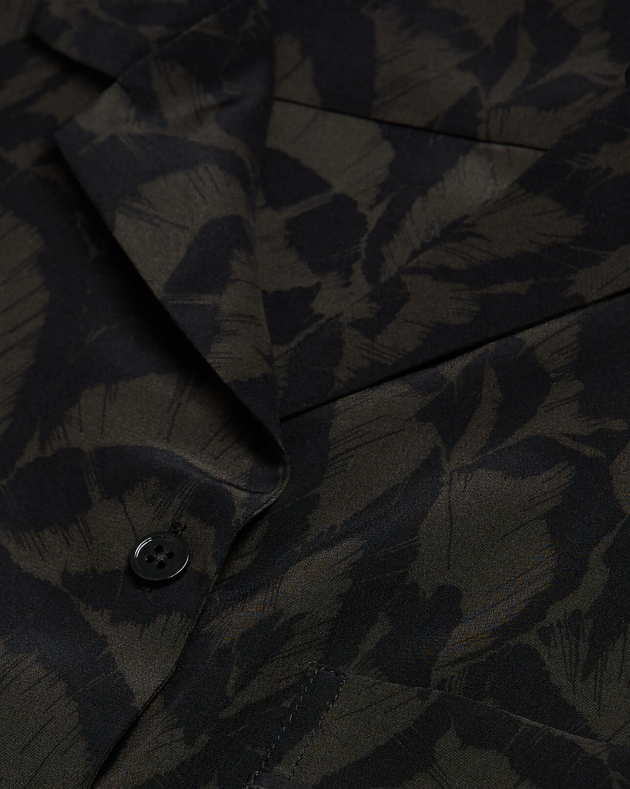 The Kooples MUJER KAKI BLACK camisa seda estampada