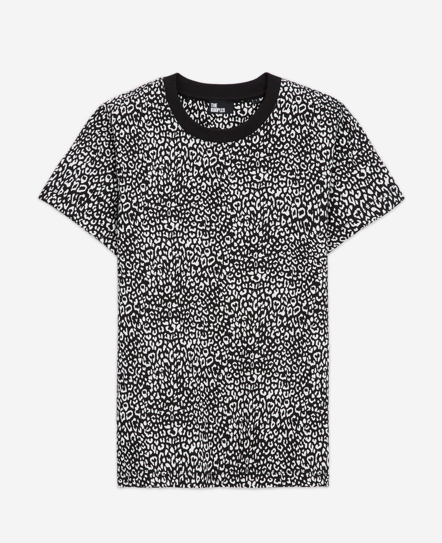 black leopard-print t-shirt
