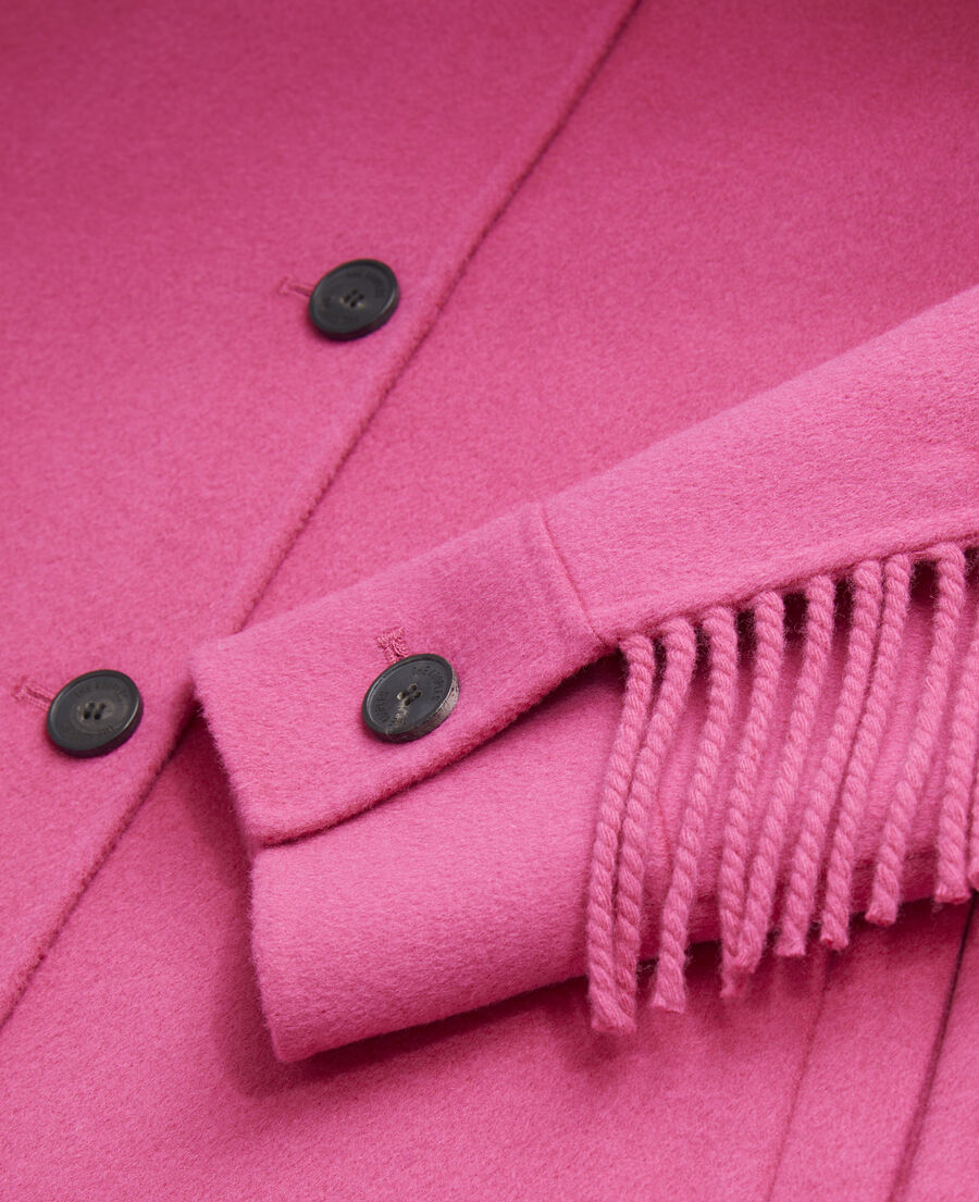 chaqueta tipo sobrecamisa rosa flecos
