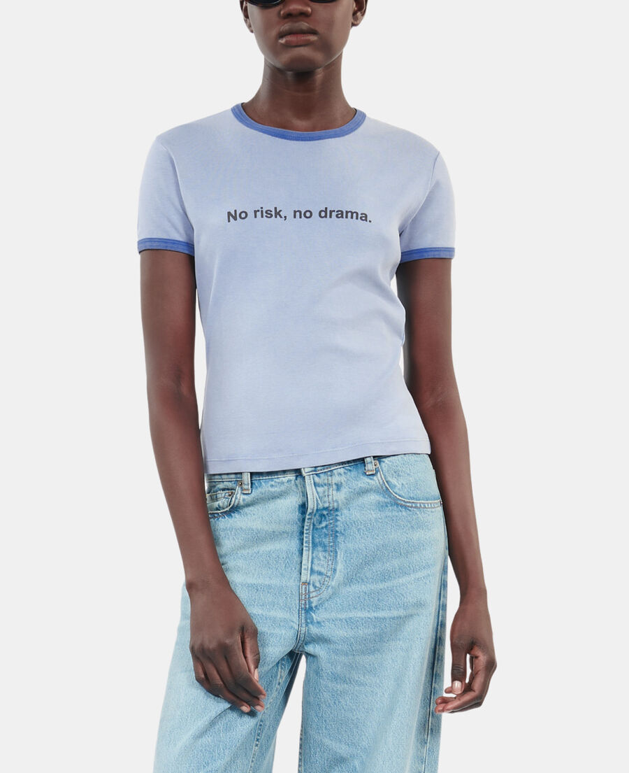 The Kooples DAMEN STONE BLUE blaues t-shirt mit &bdquo;no risk&ldquo;-siebdruck