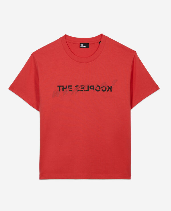 rotes t-shirt what is