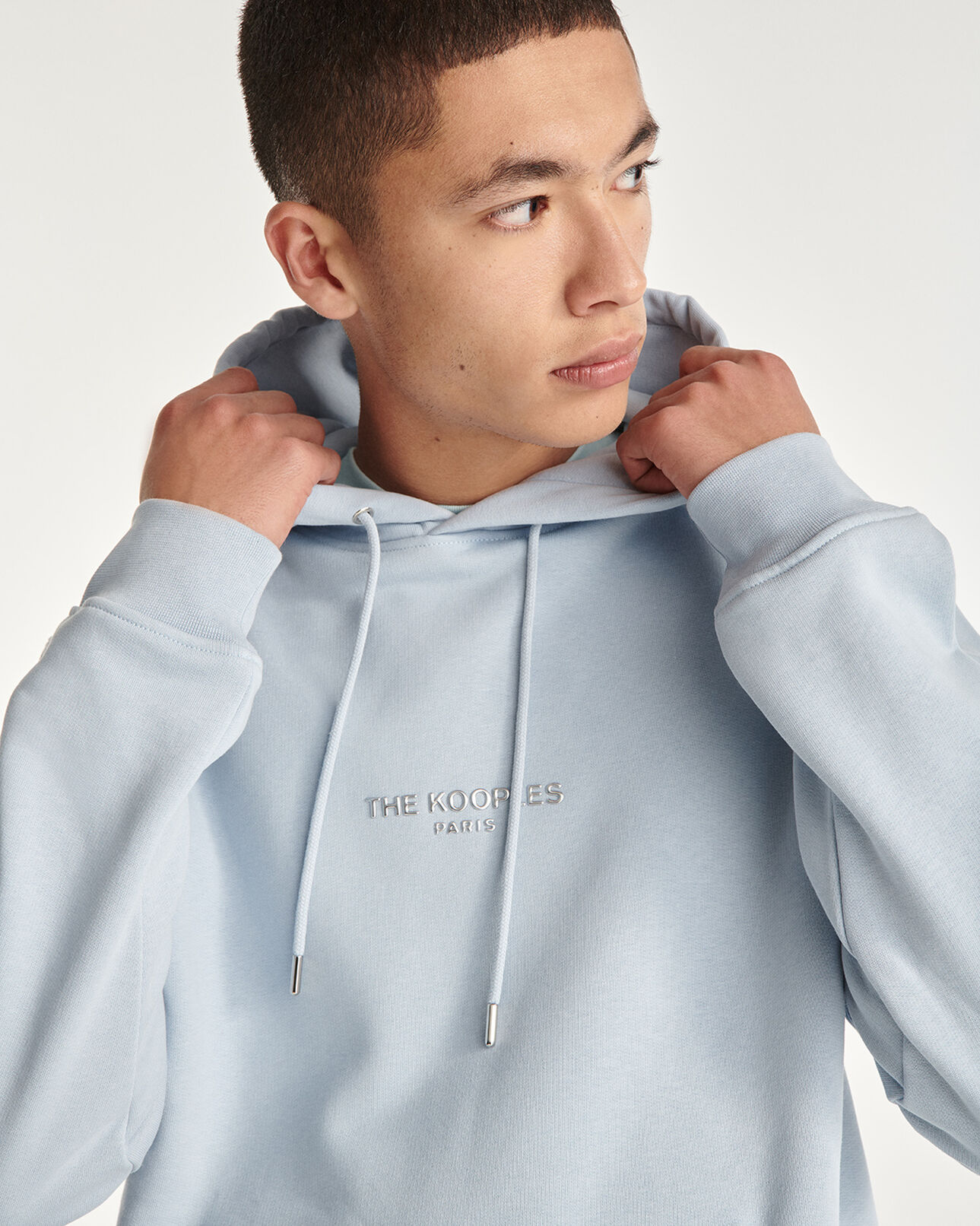 The Kooples HOMME CHAMBRAY BLUE sweat capuche coton bleu à logo argenté