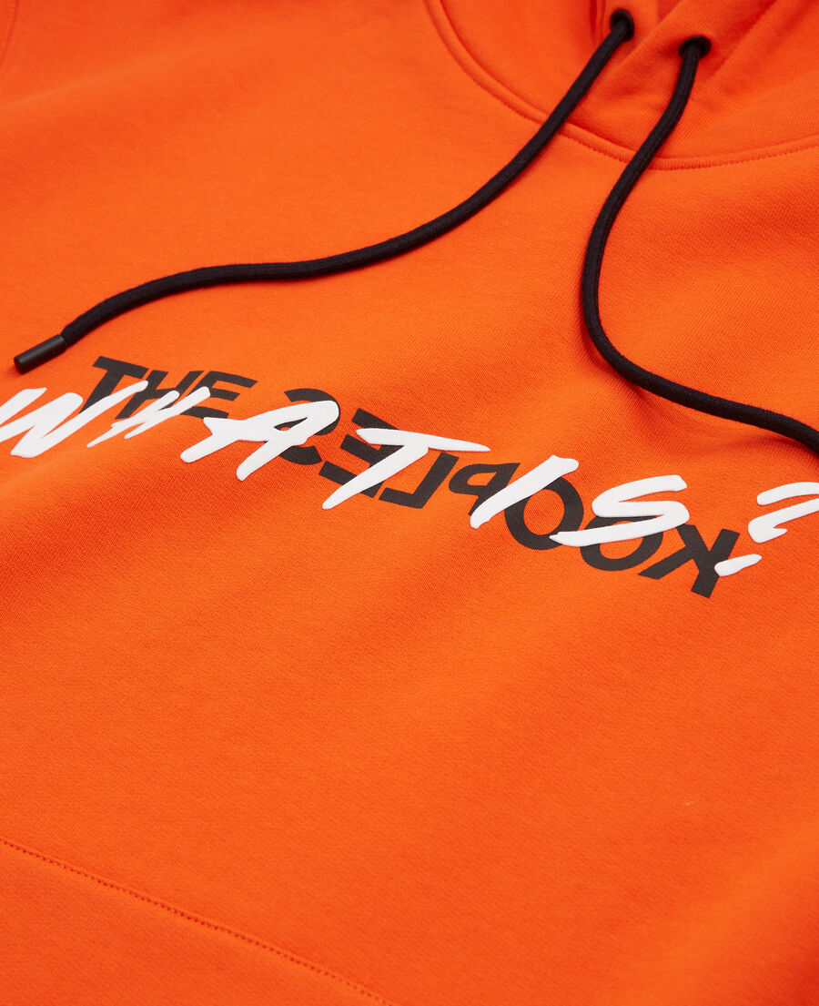 oranges kapuzensweatshirt mit schriftzug