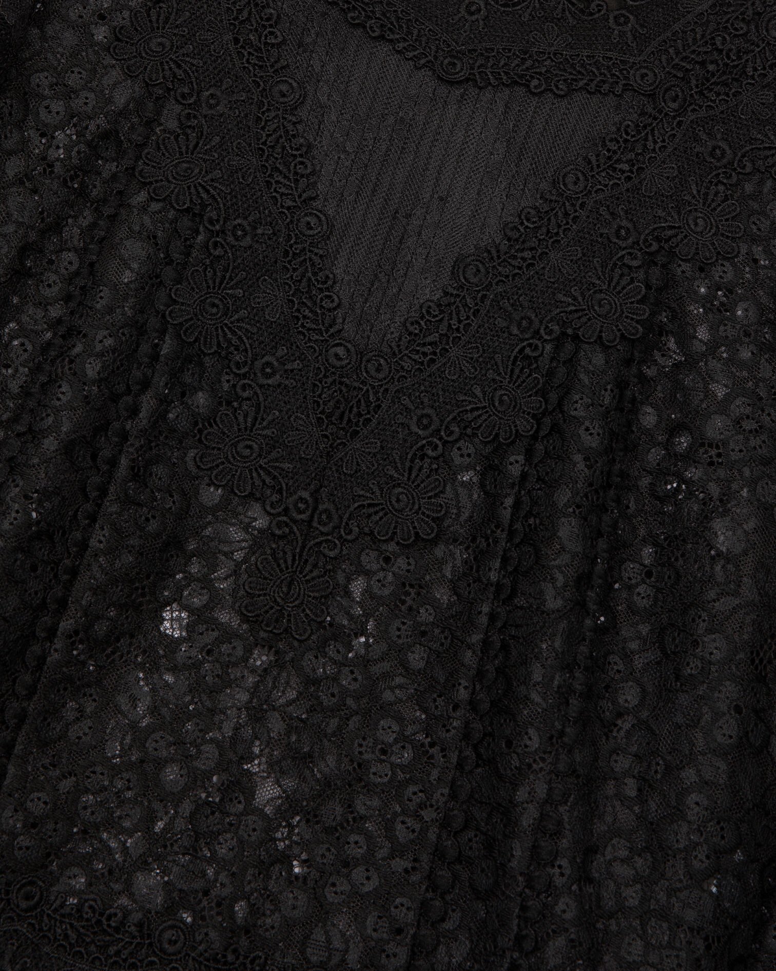 Top aus schwarzer Spitze, BLACK, hi-res image number null