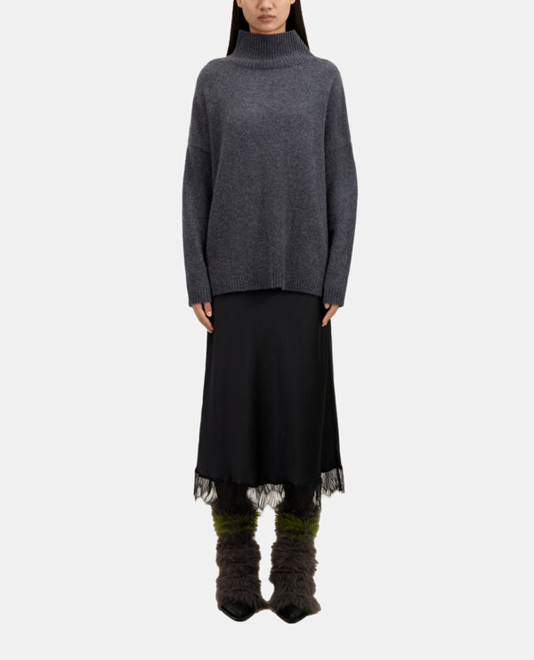 pull gris en mélange de cachemire