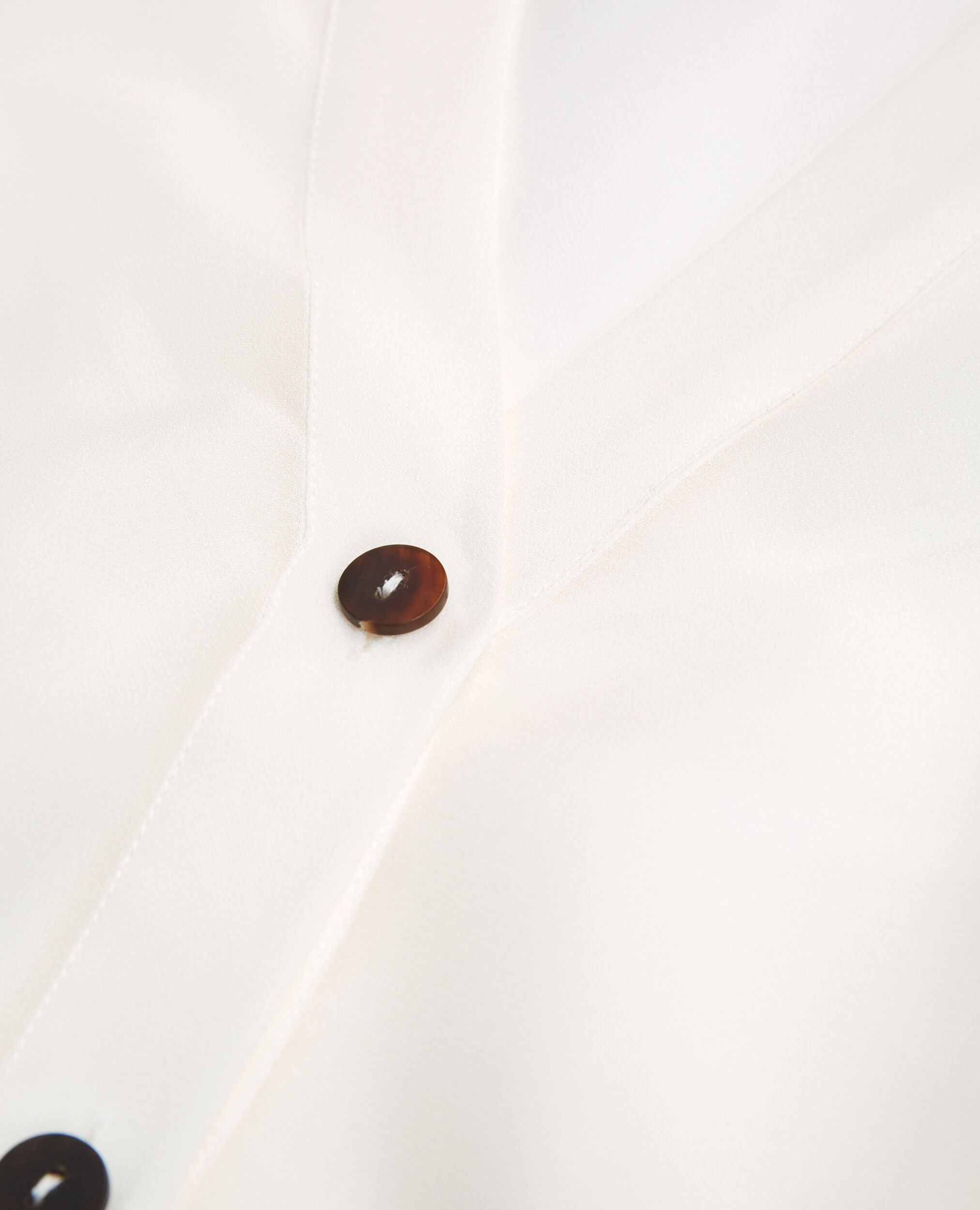 Loose V-neck buttoned ecru shirt, ECRU, hi-res image number null