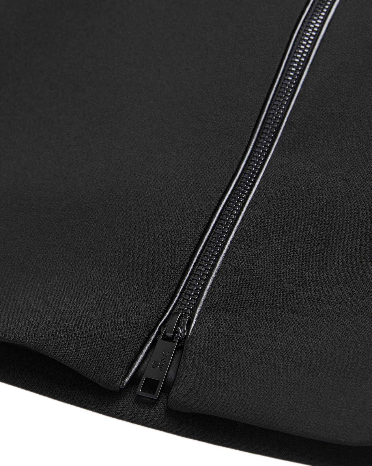 The Kooples WOMEN BLACK short black crepe skirt with zip
