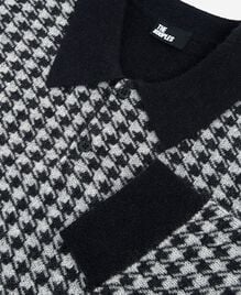 , BLACK WHITE, hi-res image number null