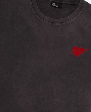 The Kooples FEMME BLACK WASHED t-shirt avec flocage c&oelig;ur noir