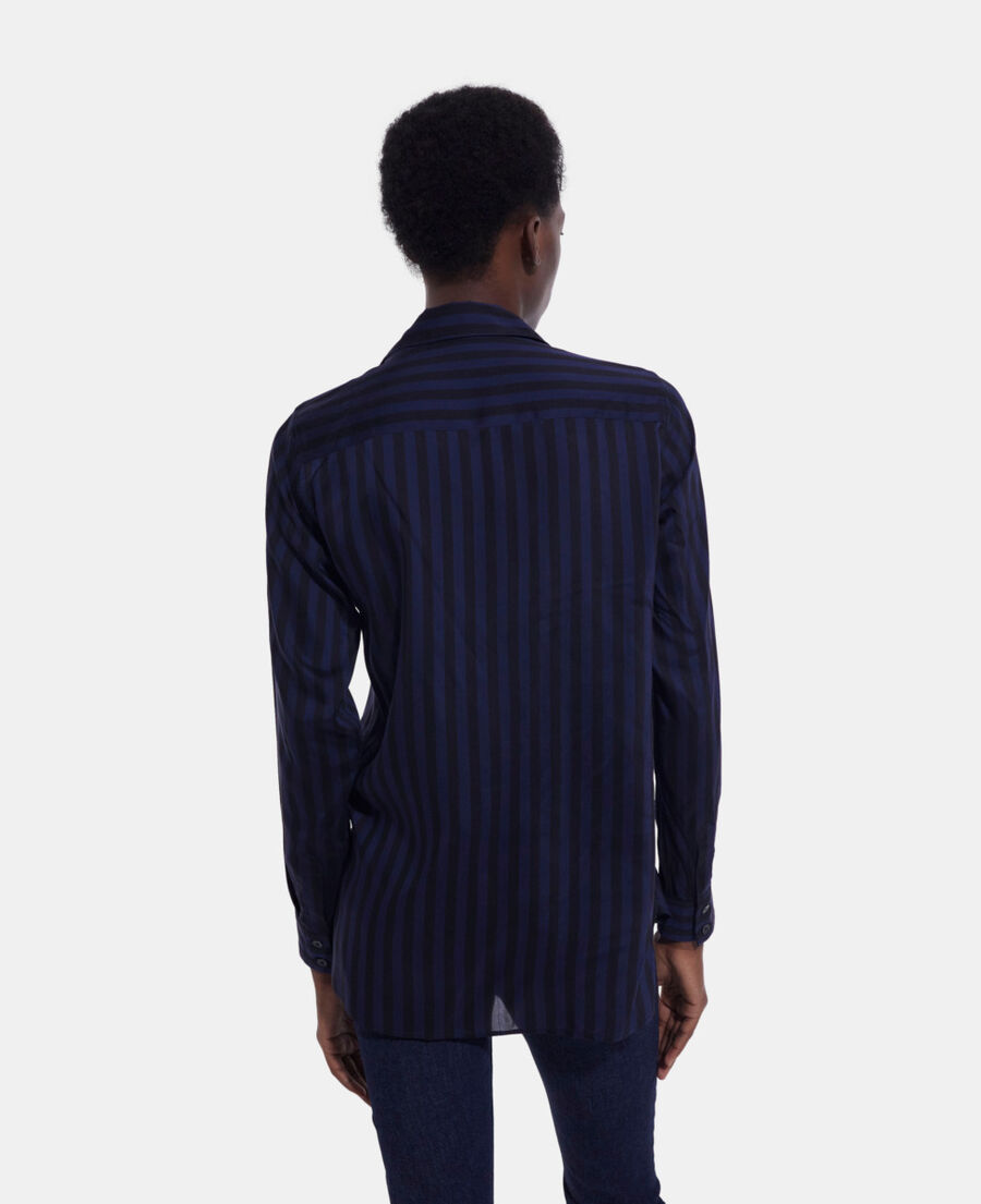 striped shirt