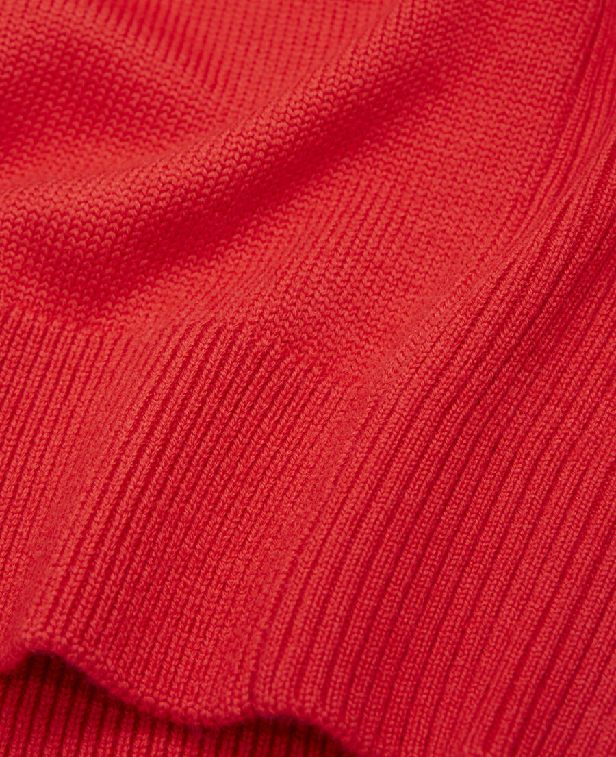 classic fit red wool sweater with crew neck