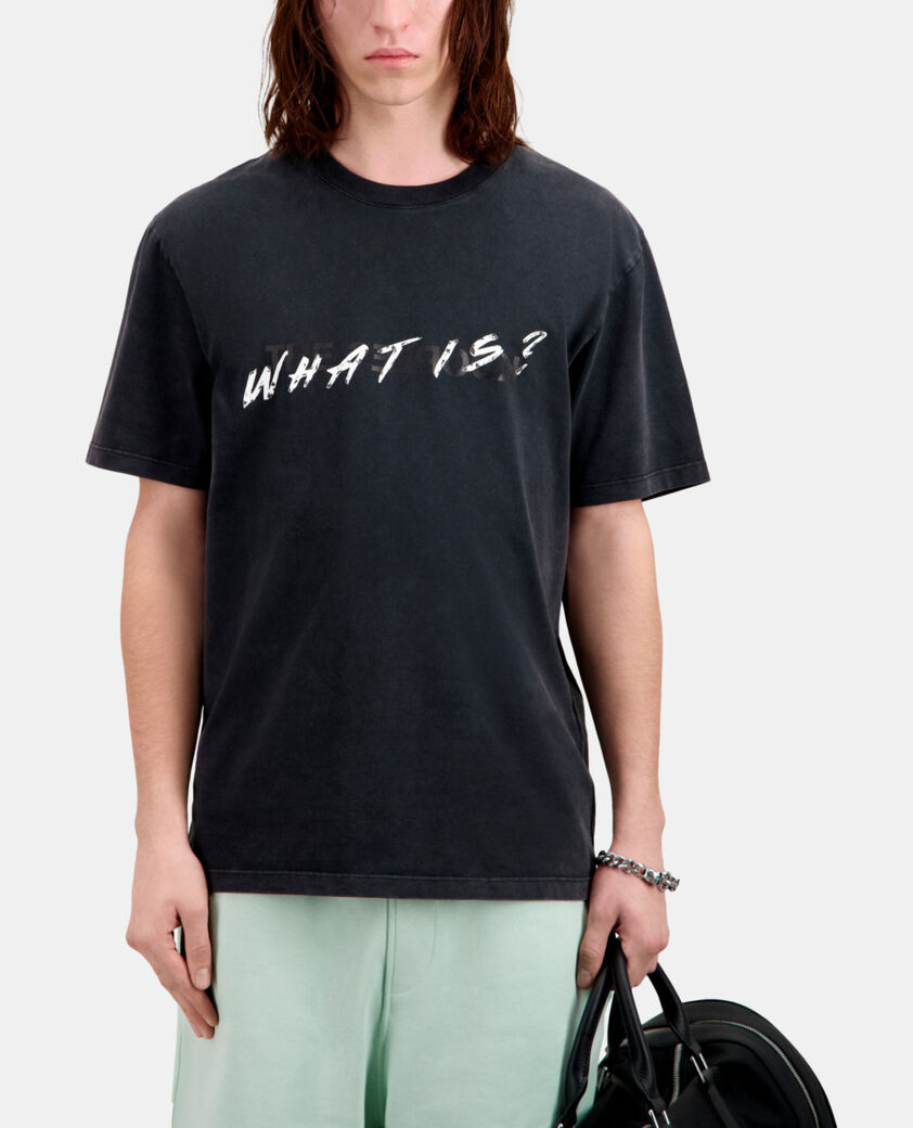 The Kooples HERREN BLACK WASHED schwarzes t-shirt mit „what is“-schriftzug