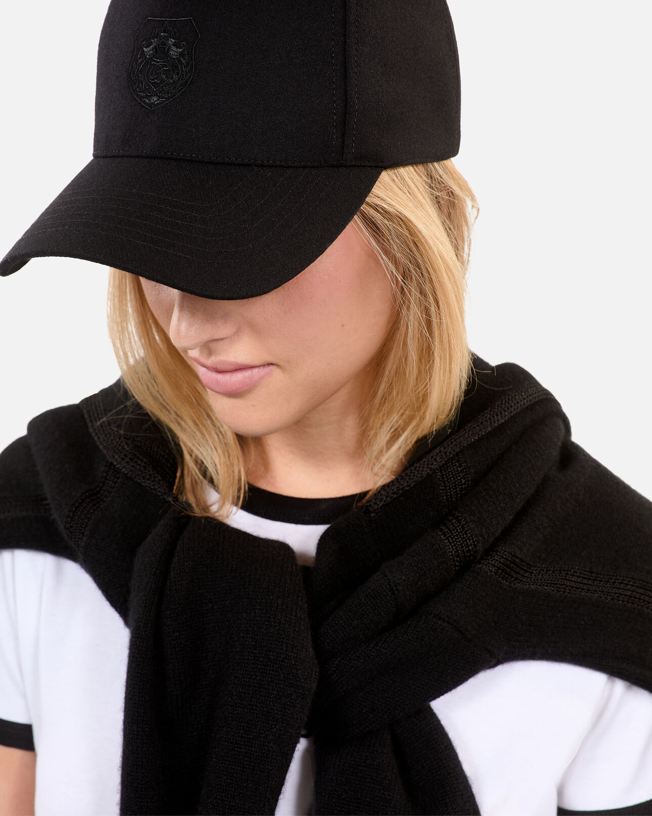 The Kooples FEMME BLACK casquette en flanelle noire