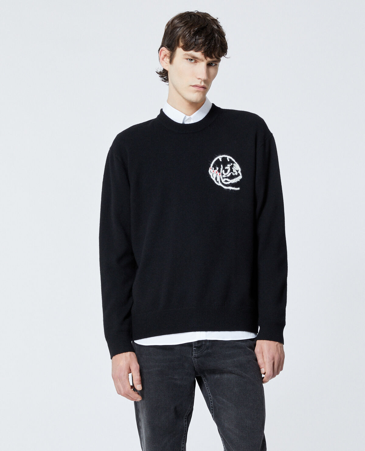 Black sweater in wool with skull embroidery