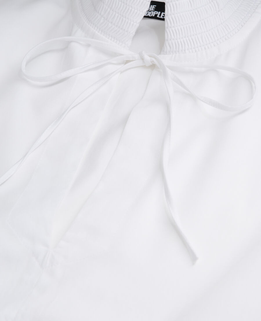 robe courte blanche avec broderie anglaise