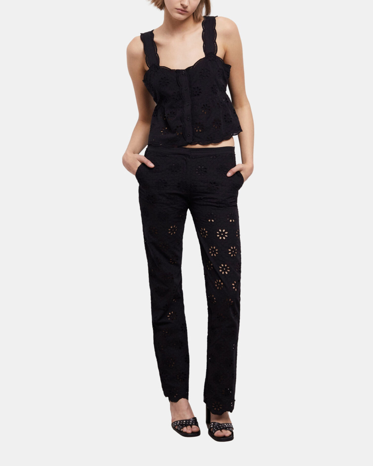 Kurzes, schwarzes Top mit englischer Stickerei, BLACK, hi-res image number null