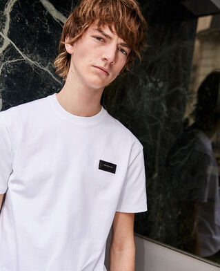 The Kooples HOMME WHITE t-shirt large blanc badge cuir