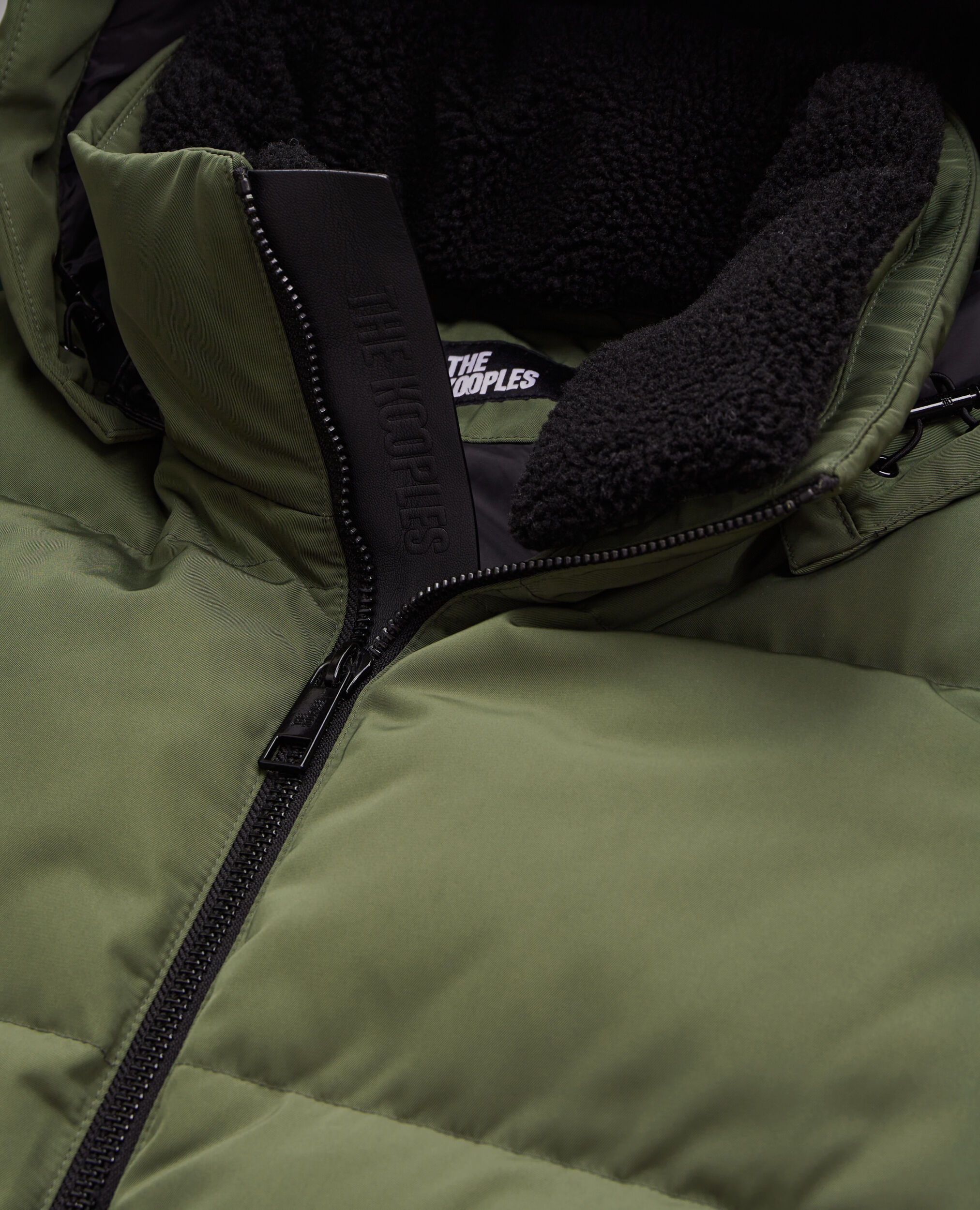 Sleeveless hooded khaki puffer jacket