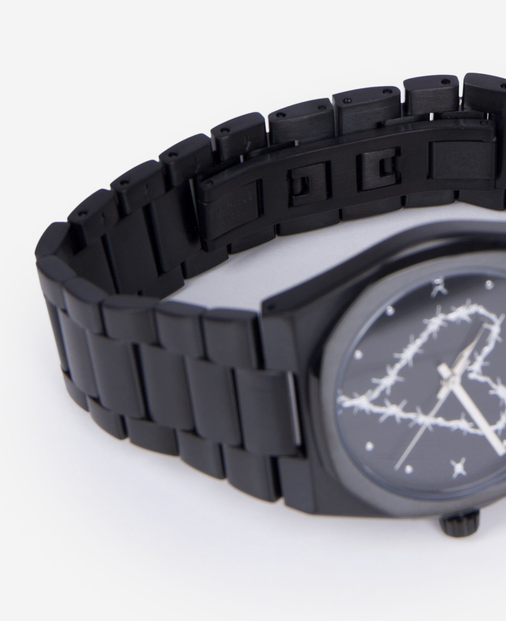 The Kooples MIXED BLACK heart wire watch