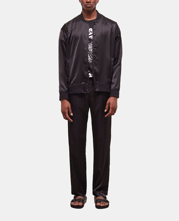 chaqueta efecto satinado negra