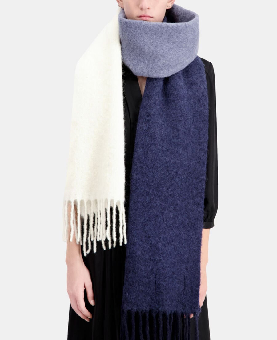 The Kooples FEMME NAVY echarpe bleue en mélange de laine avec franges