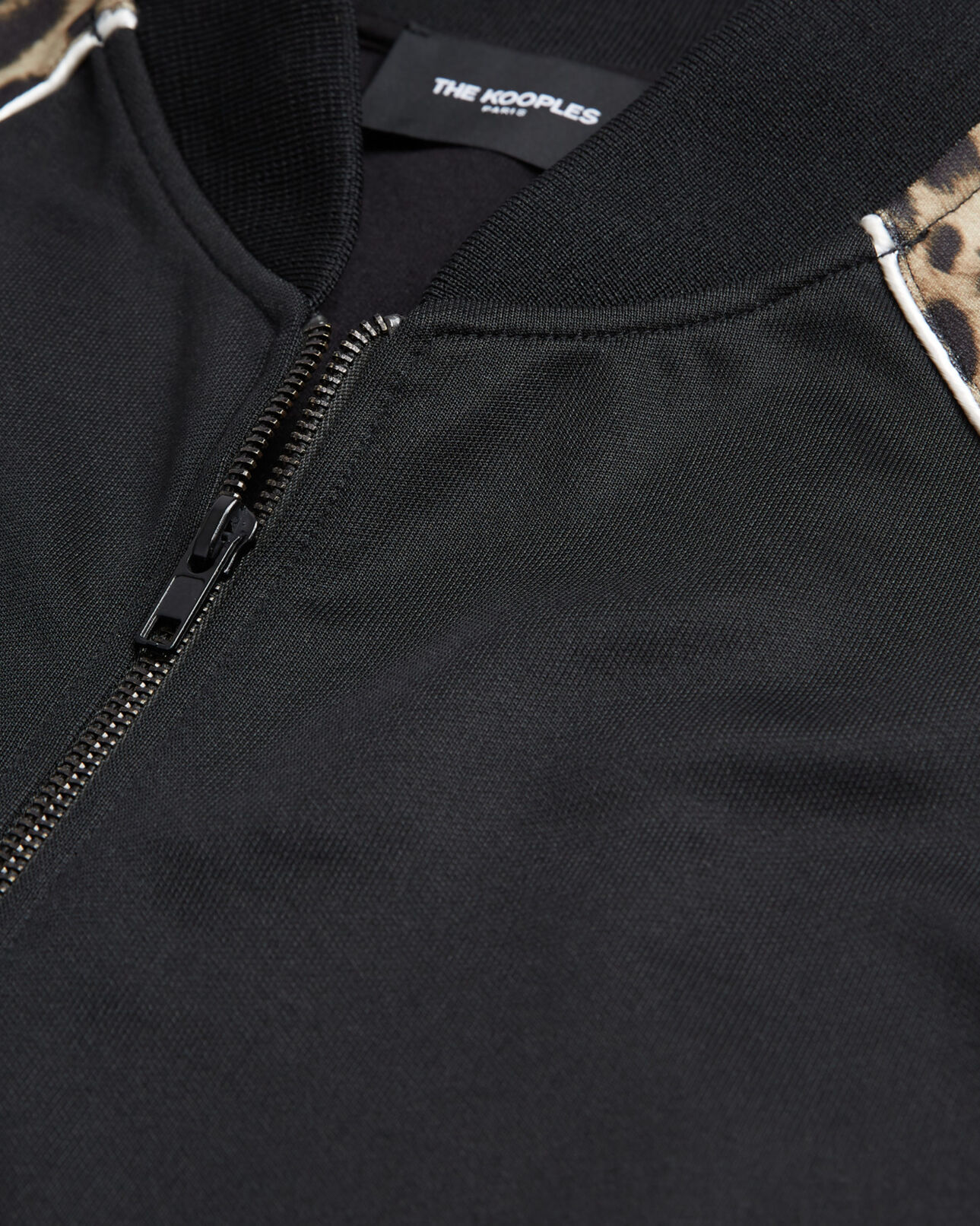 The Kooples HOMME BLACK / LEOPARD sweatshirt zippé léopard