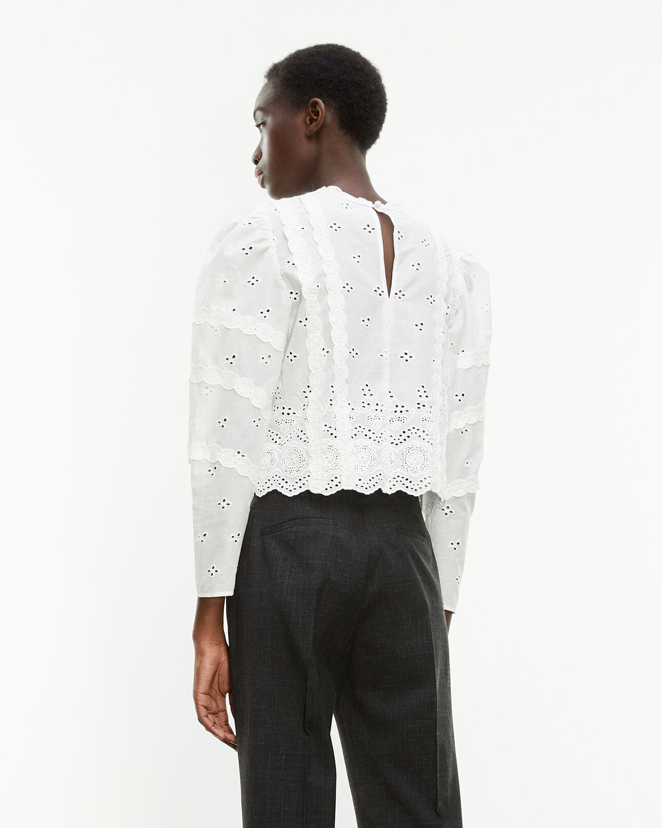 The Kooples FEMME ECRU top blanc manches longues broderie
