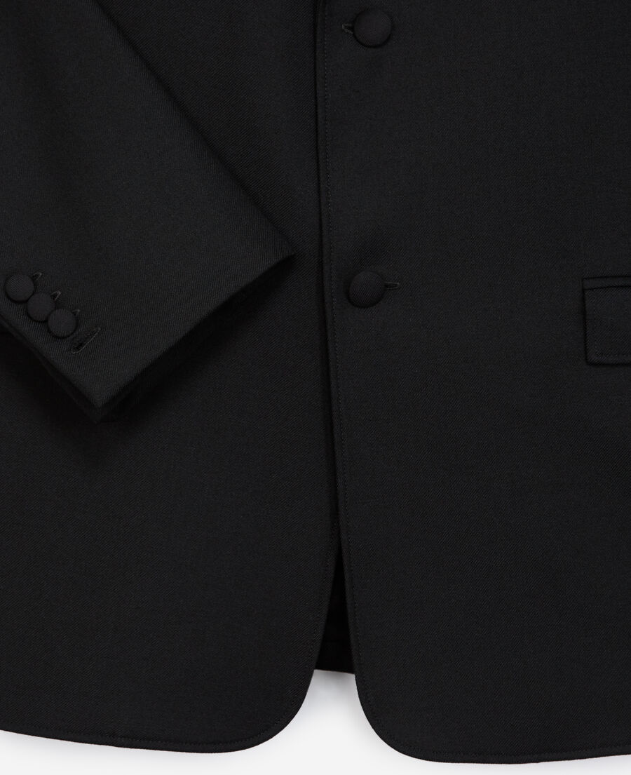 veste noire à boutons recouverts