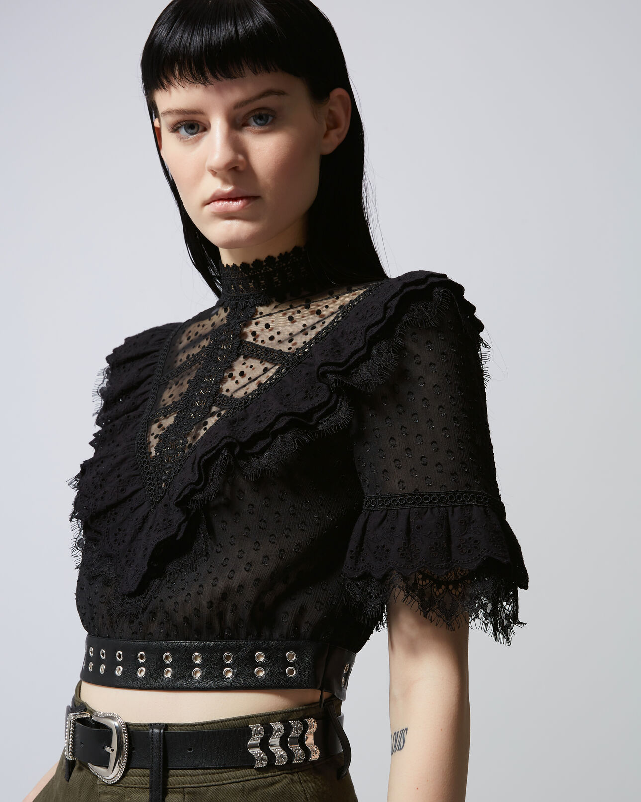 The Kooples MUJER BLACK top negro encaje plumeti cinturón piel