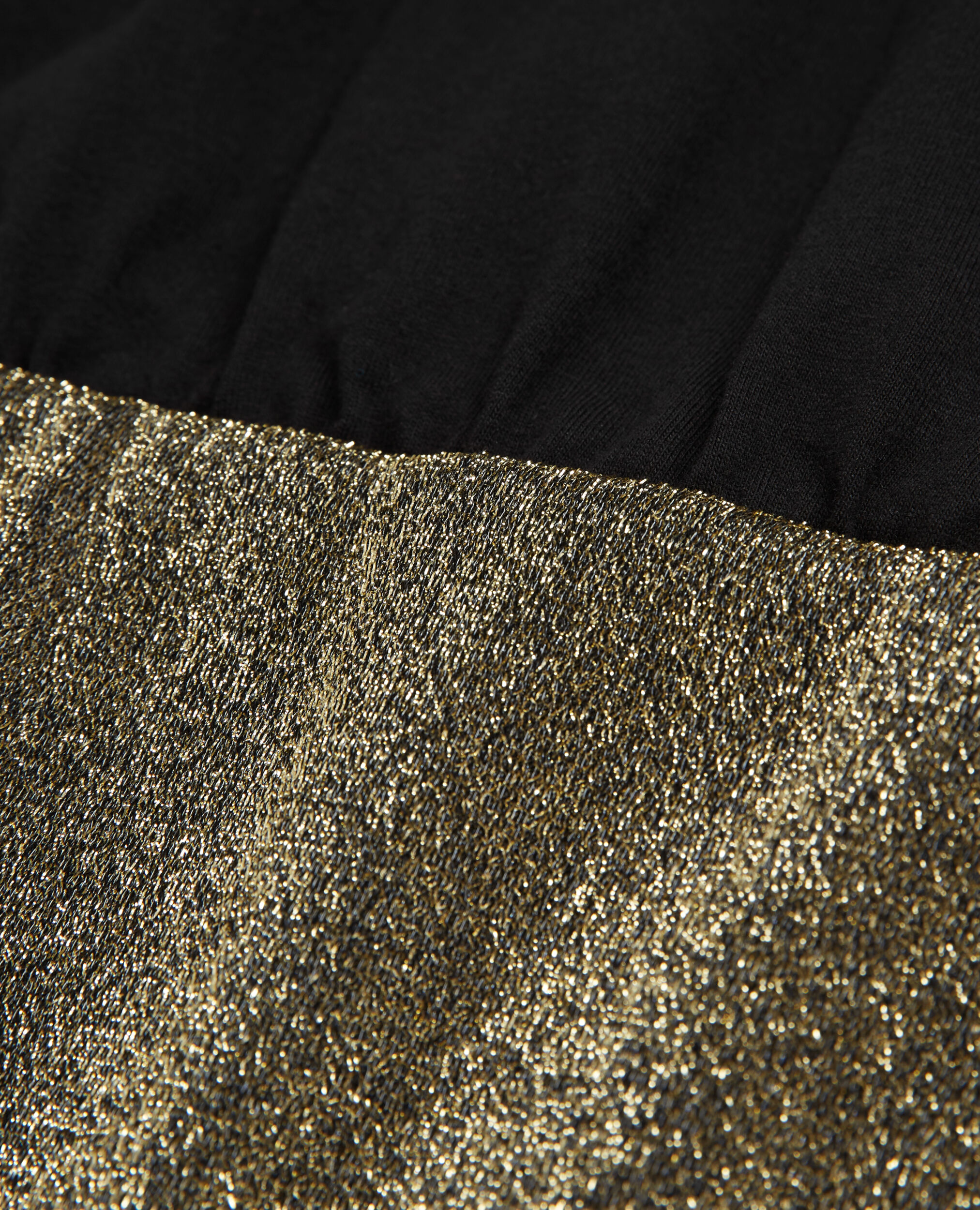 Vestido negro con dorado corto outlet