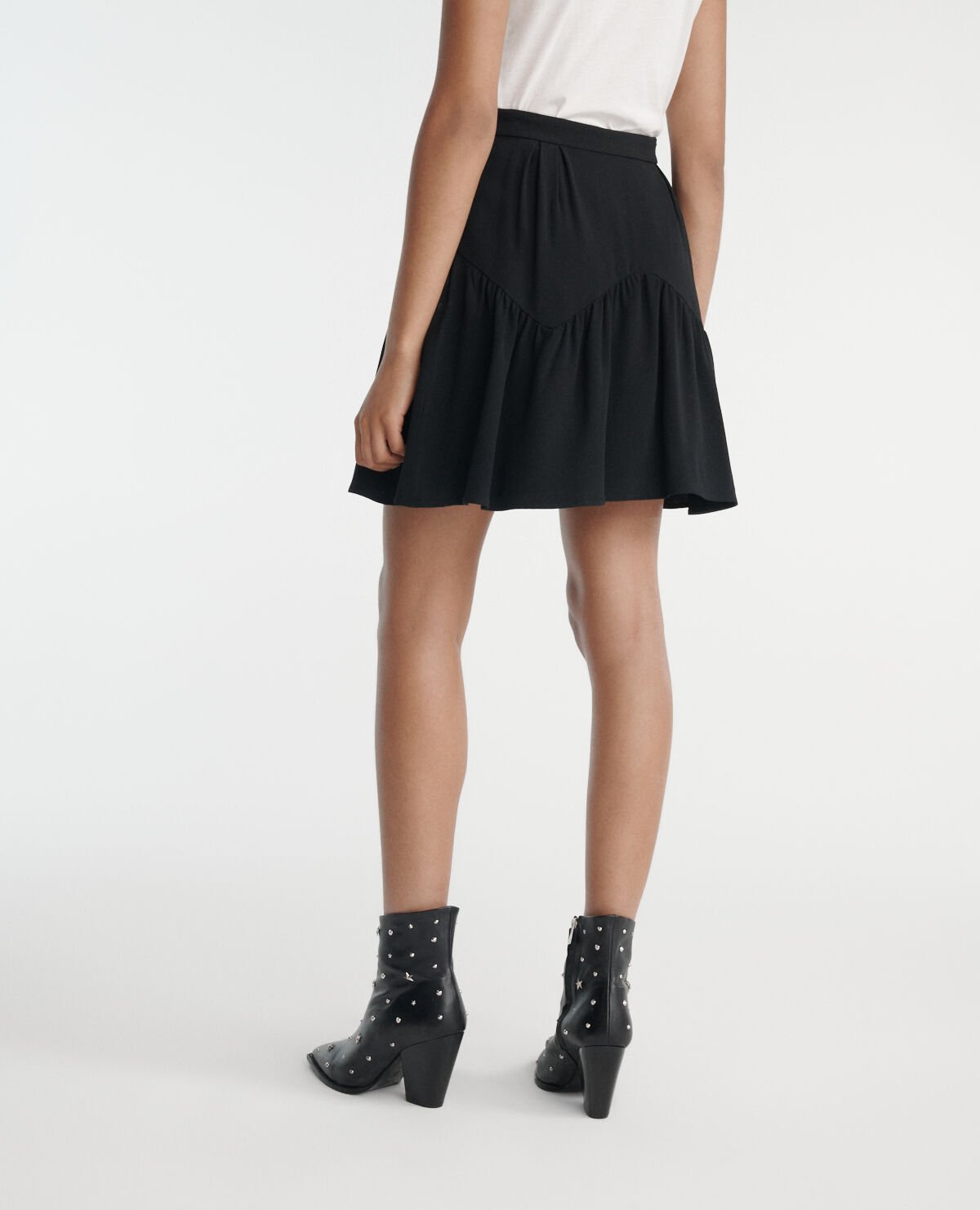 Jupe courte fluide noire d tails pliss s The Kooples