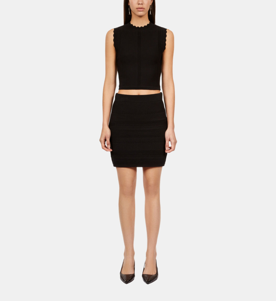 Short black knit skirt