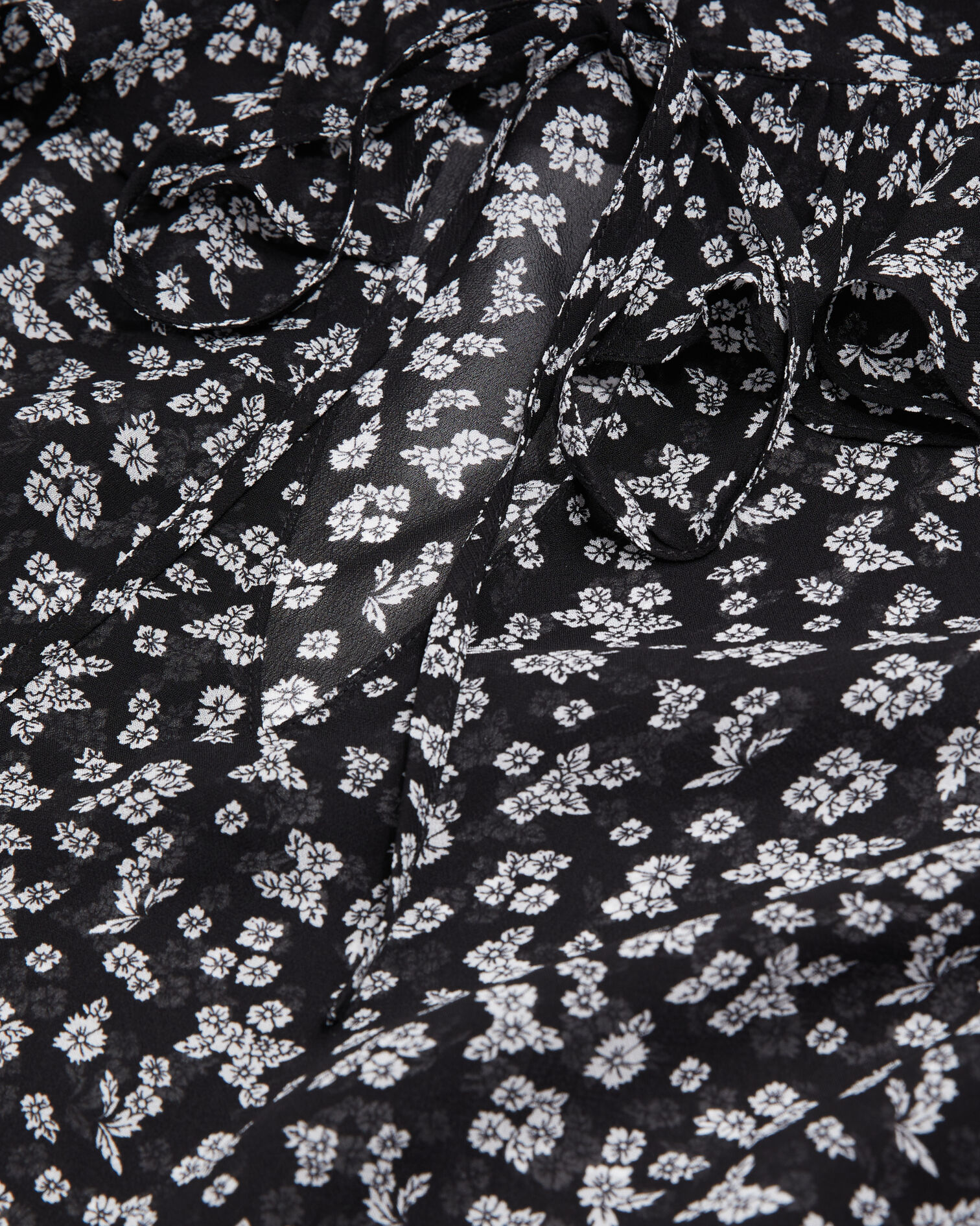 Printed top with ruffles, BLACK-ECRU, hi-res image number null