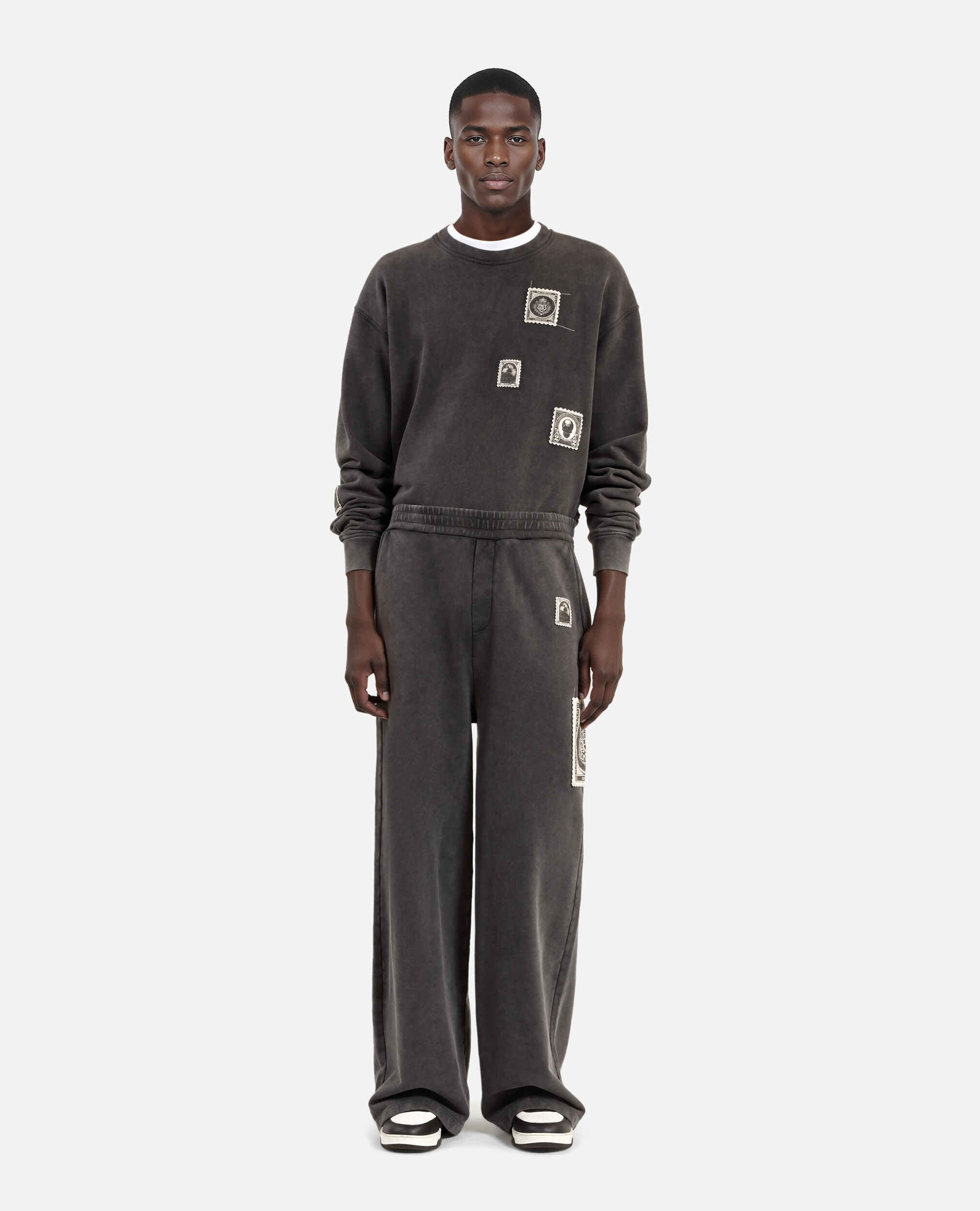 Bas de jogging droit avec patchs noir, BLACK WASHED, hi-res image number null