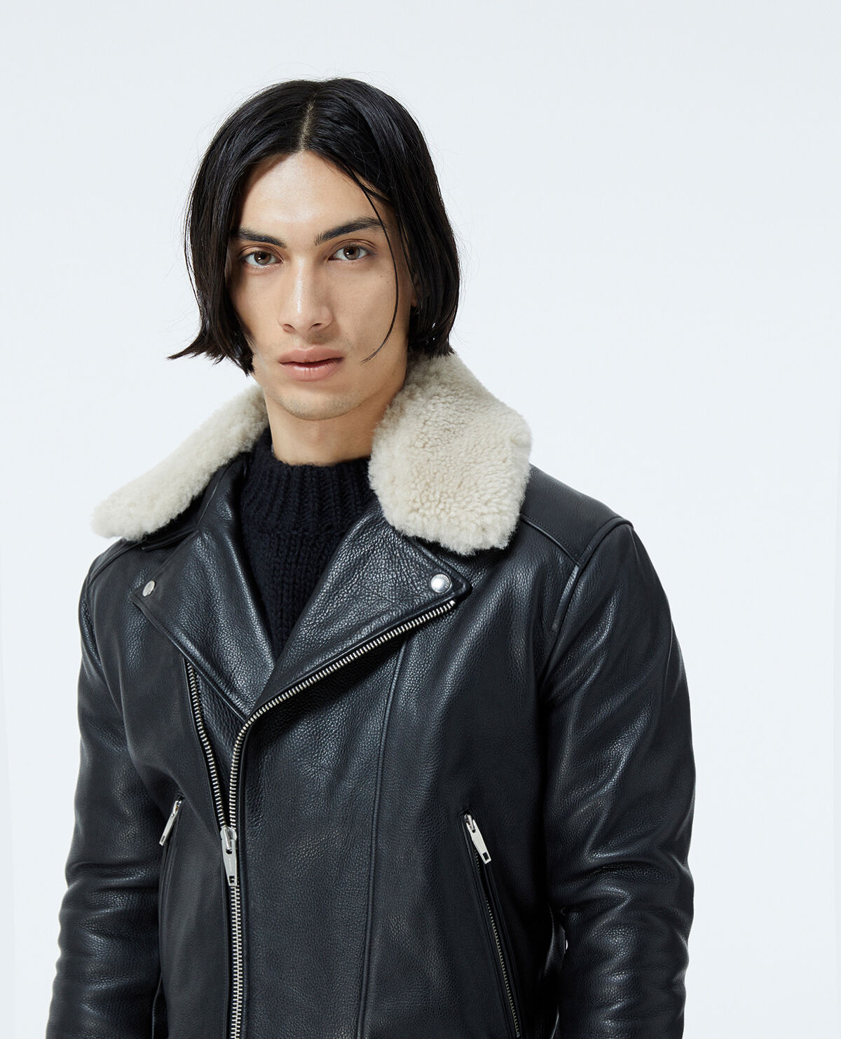 Leather jacket with white fur collar sales
